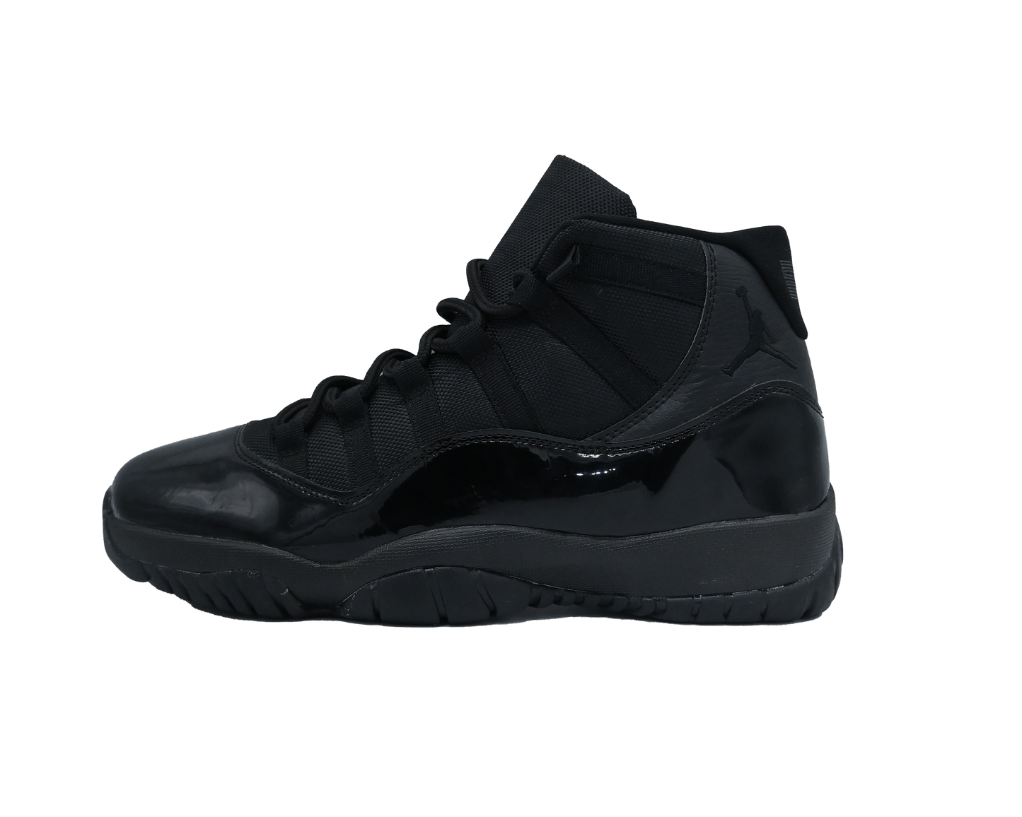 Jordan 11 triple black