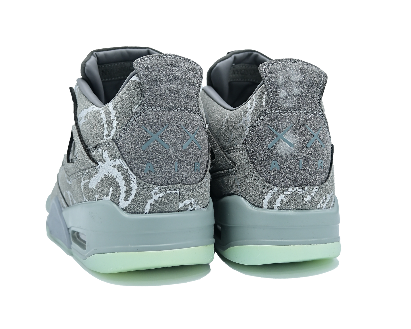 Jordan 4 Kaws