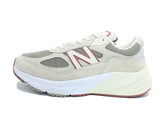 New Balance 990
