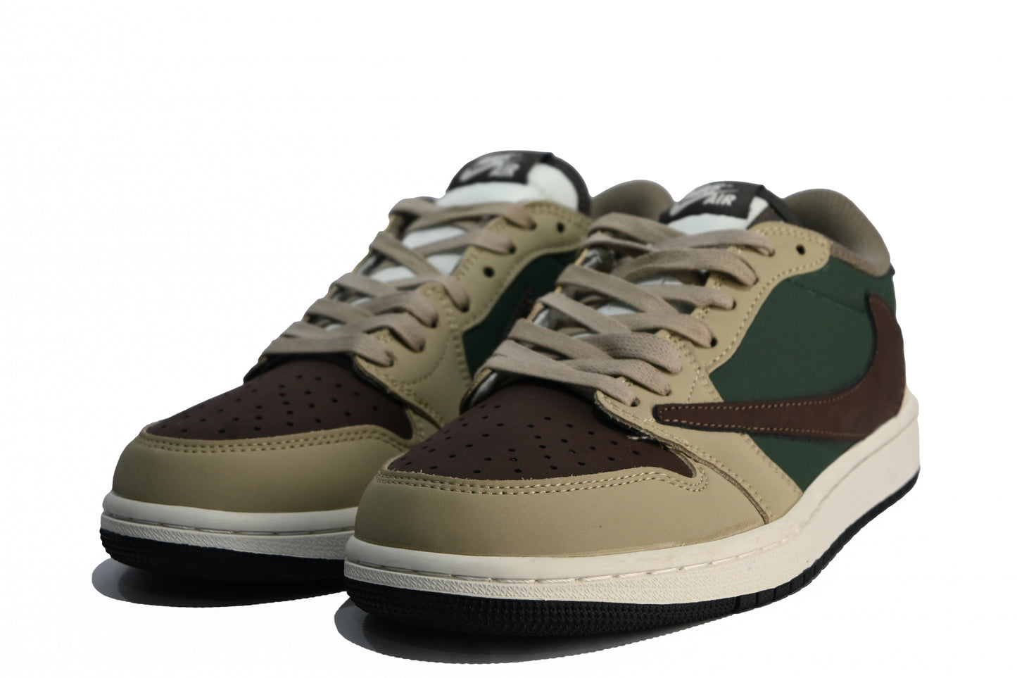 Travis low Jordan 1