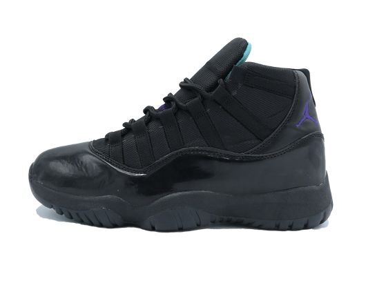 Jordan 11 triple black